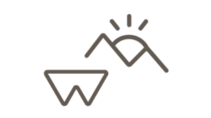 Excelsior: Wanderhotel in den Dolomiten Minimalistisches Berg- und Sonnensymbol in Schwarz auf weißem Hintergrund